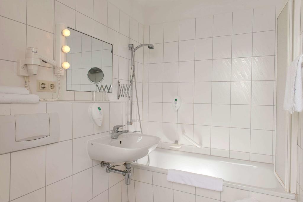Days Inn Leipzig City Centre Zimmer foto